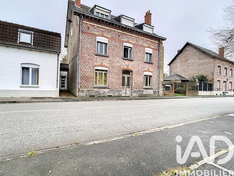 Maison de village - 338 m² - 10 pièces