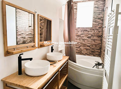 Appartement - 102 m² - 4 pièces