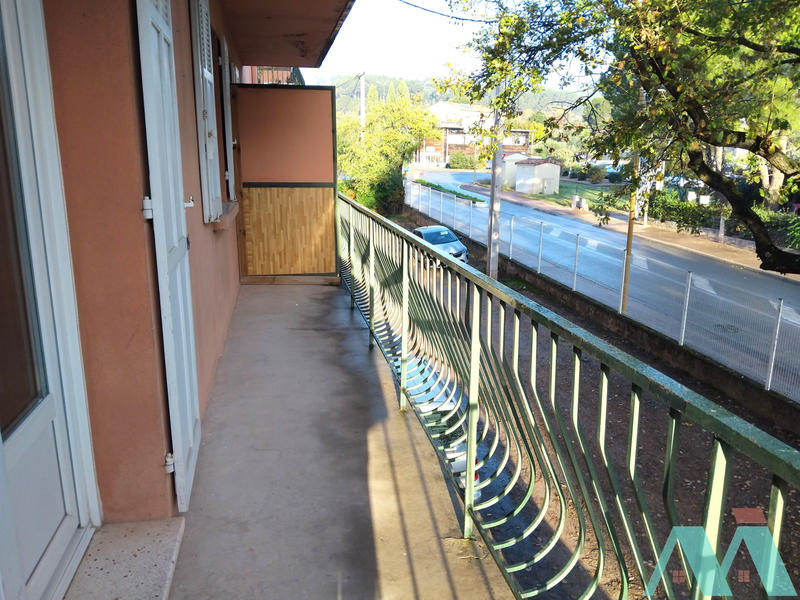 Appartement - 75 m² - 3 pièces