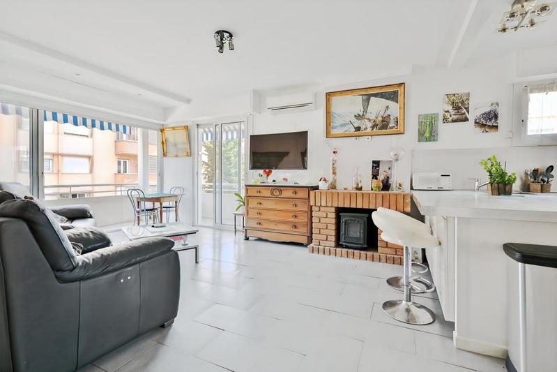 Appartement - 80 m² - 3 pièces