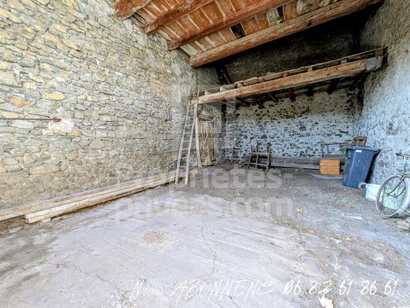 Maison - 200 m² - 8 pièces