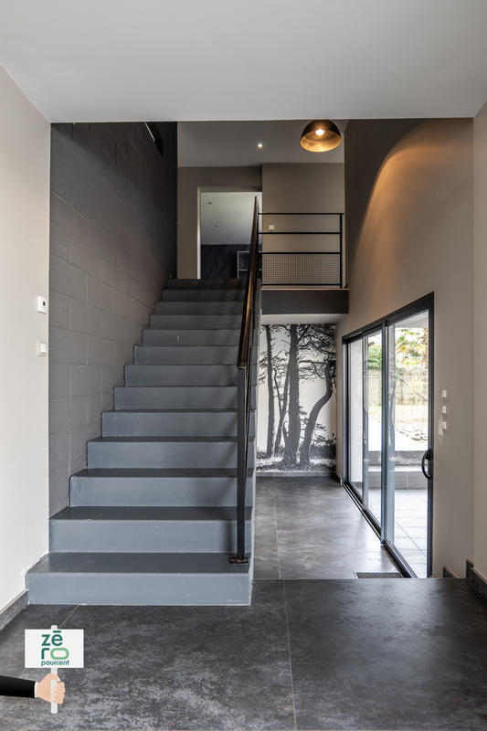 Maison - 280 m² - 7 pièces