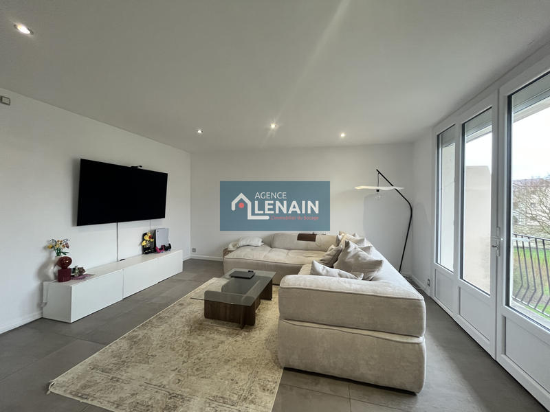 Appartement - 90 m² - 5 pièces