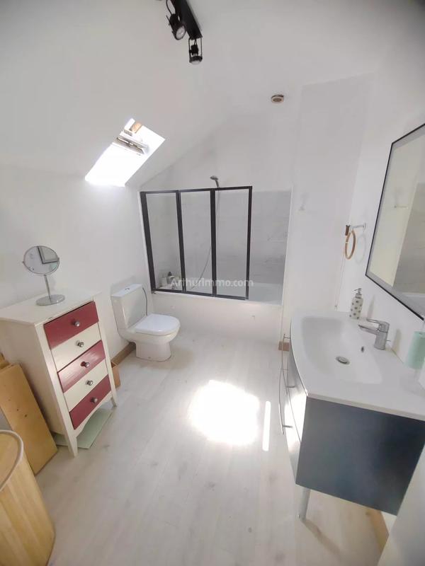 Maison - 84 m² - 4 pièces