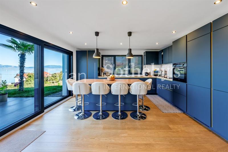 Maison - 171 m² - 6 pièces