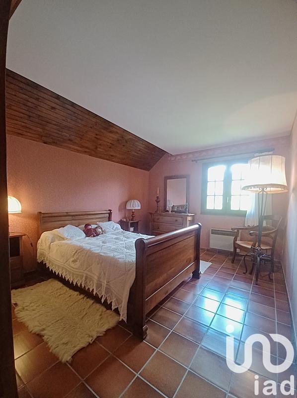 Maison de village - 221 m² - 6 pièces