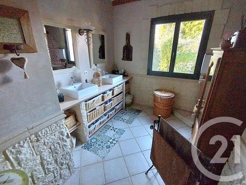 Maison - 191 m² - 8 pièces