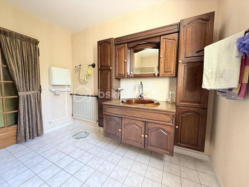 Maison - 230 m² - 4 pièces