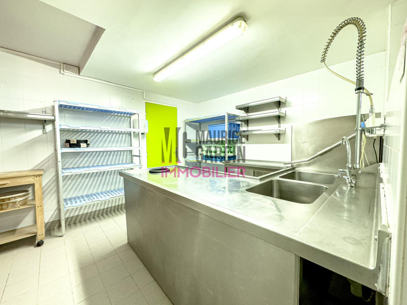 Fonds de commerce - Hôtellerie / Restauration - 220 m²