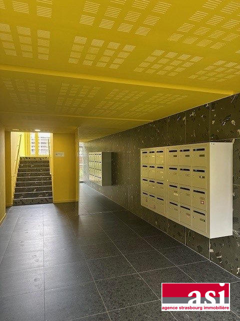 Local commercial - 228 m²