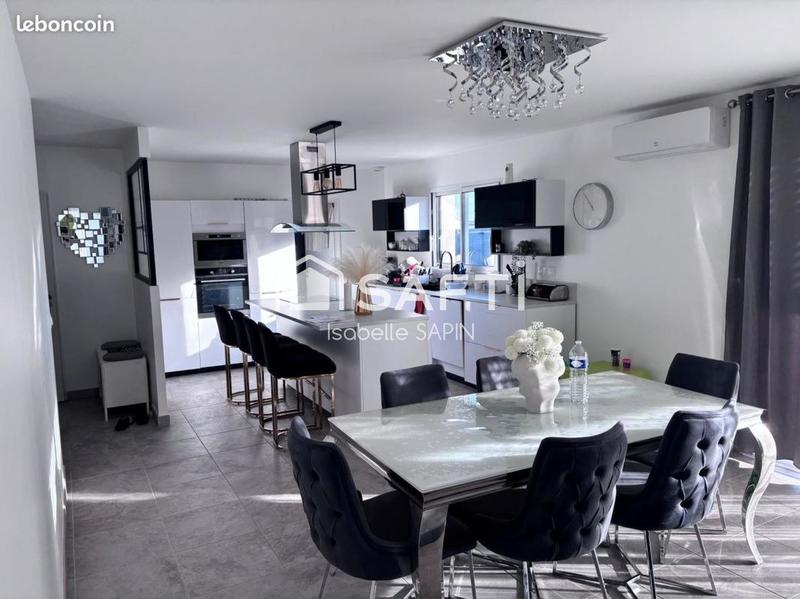 Maison - 108 m² - 4 pièces