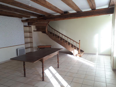 Propriété - 241 m² - 10 pièces