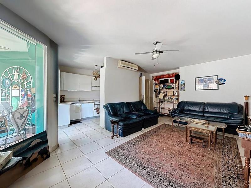 Appartement - 70 m² - 3 pièces