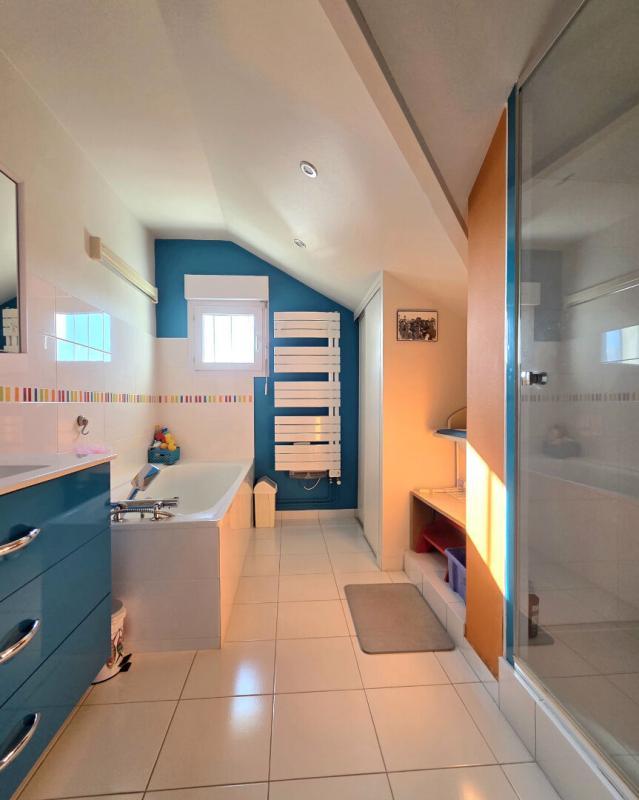 Maison - 174 m² - 8 pièces