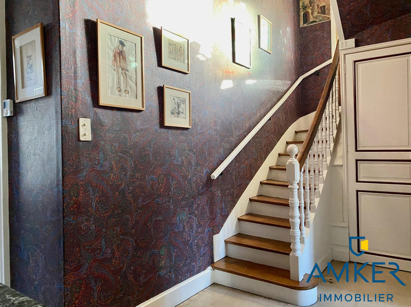 Maison ancienne - 210 m² - 6 pièces