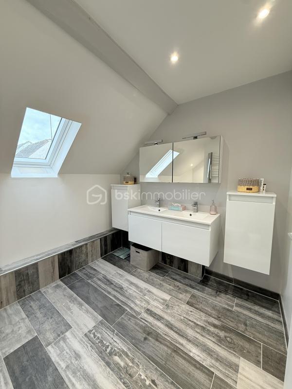 Maison - 180 m² - 7 pièces