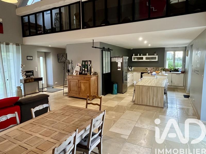 Maison - 141 m² - 6 pièces