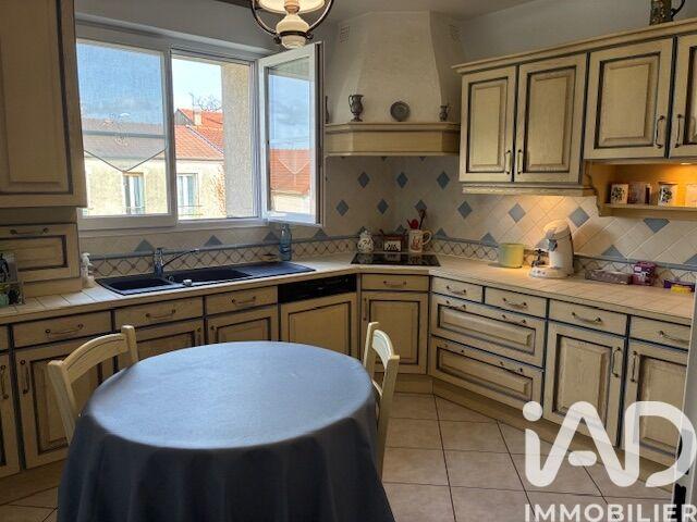 Appartement - 92 m² - 5 pièces