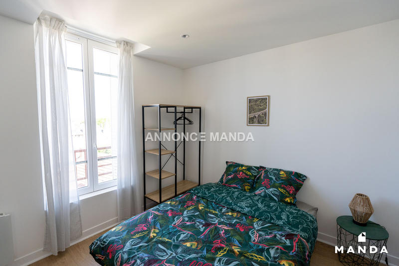 Chambre - 11 m² - 4 pièces