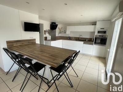 Maison - 209 m² - 6 pièces