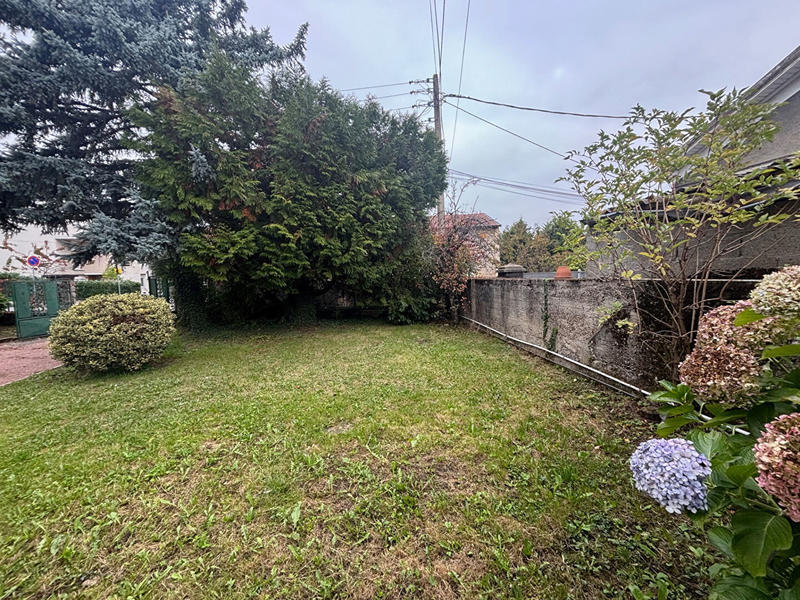 Maison - 197 m² - 8 pièces