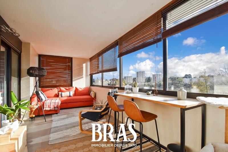 Appartement - 100 m² - 4 pièces