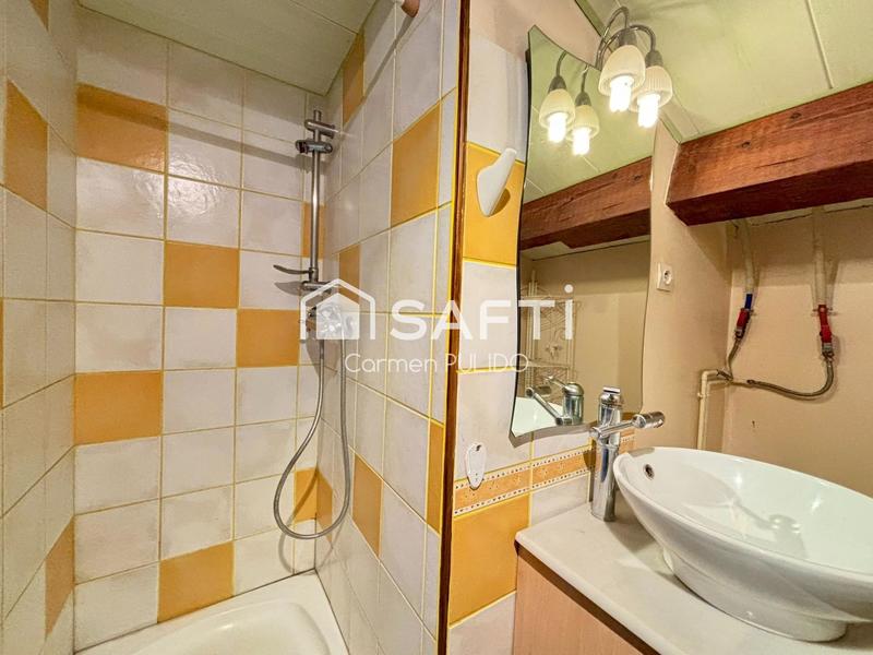 Maison - 210 m² - 9 pièces