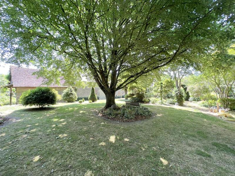 Maison - 225 m² - 9 pièces