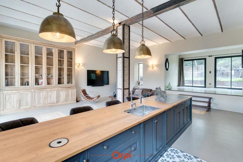 Maison - 199 m² - 5 pièces