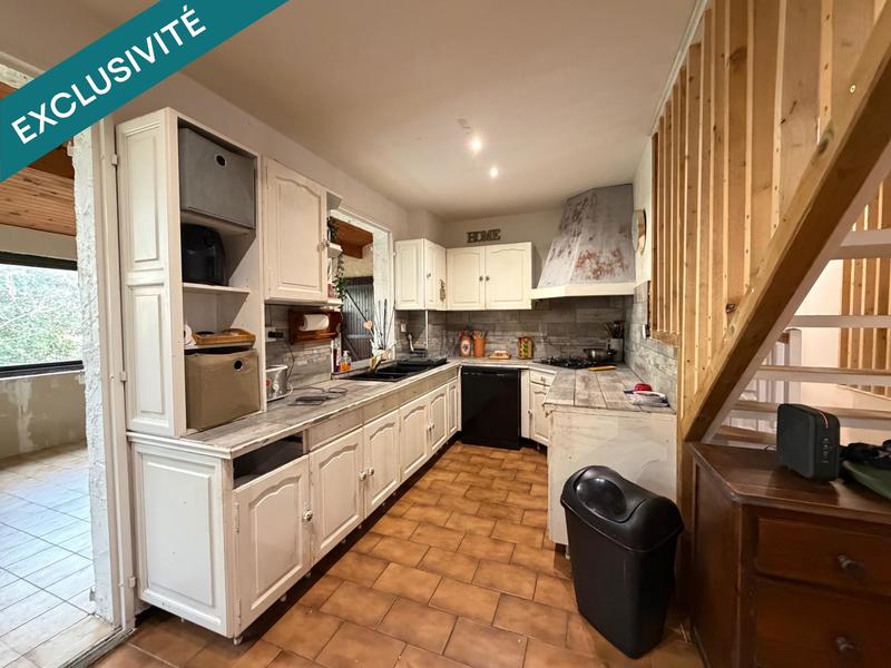 Maison - 180 m² - 7 pièces