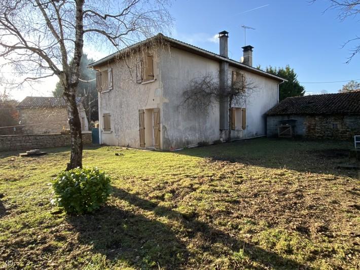 Maison - 141 m² - 5 pièces