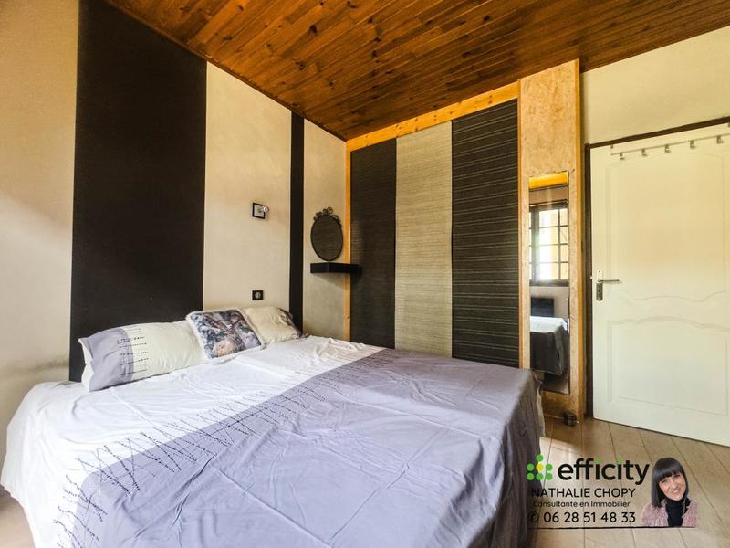 Maison - 199 m² - 7 pièces