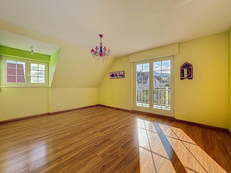 Maison - 193 m² - 7 pièces