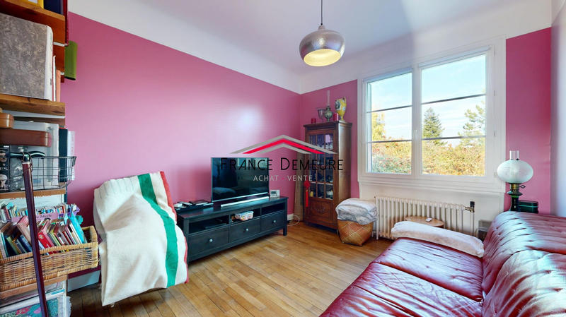 Maison - 178 m² - 8 pièces