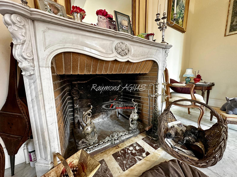 Maison - 510 m² - 11 pièces