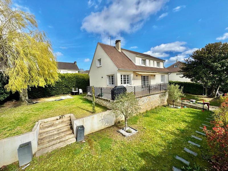 Maison - 130 m² - 7 pièces