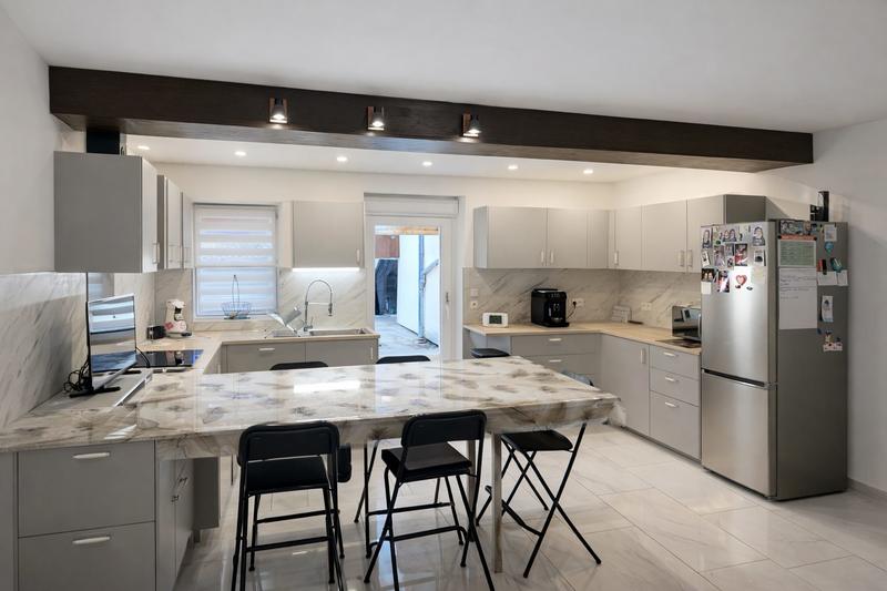 Maison - 169 m² - 5 pièces