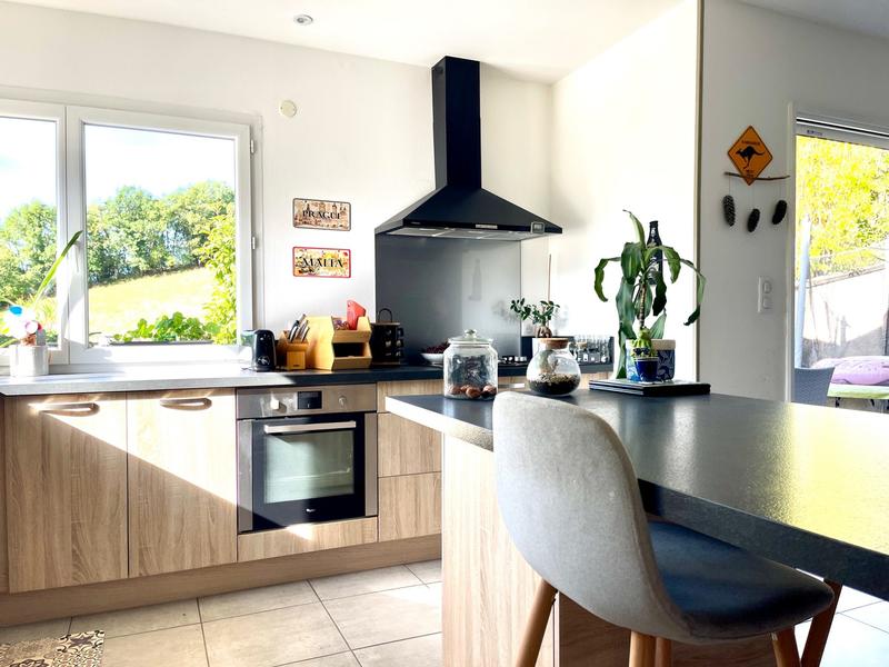 Maison - 104 m² - 4 pièces