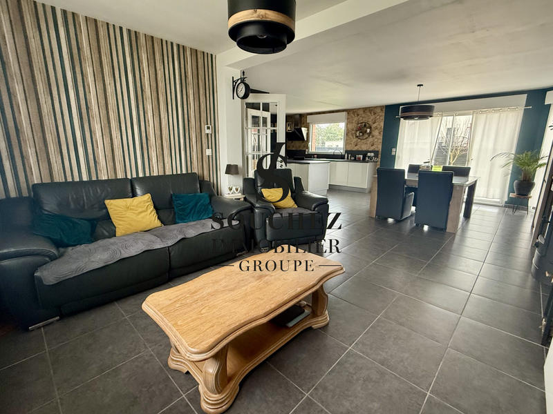 Maison - 105 m² - 6 pièces