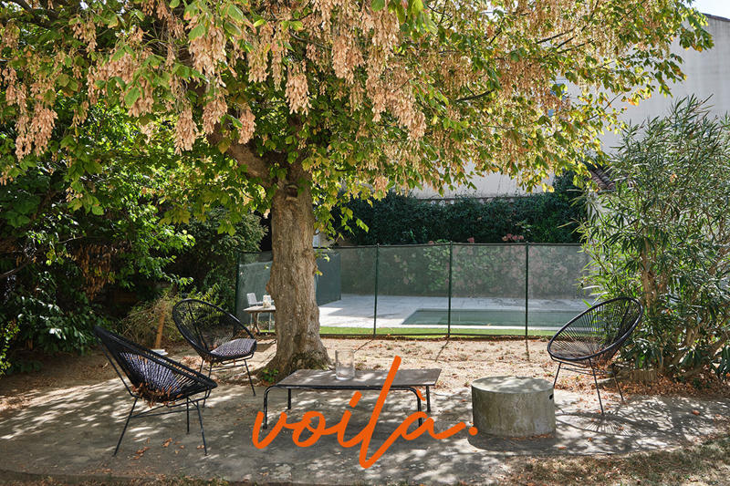 Maison - 219 m² - 7 pièces