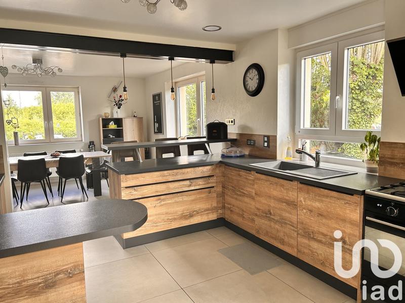 Maison - 180 m² - 6 pièces