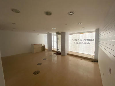 Local commercial - 80 m² - 2 pièces