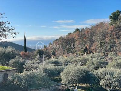 Villa - 200 m² - 10 pièces