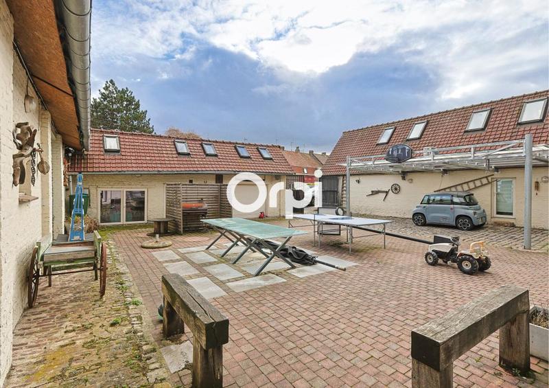 Maison - 406 m² - 5 pièces