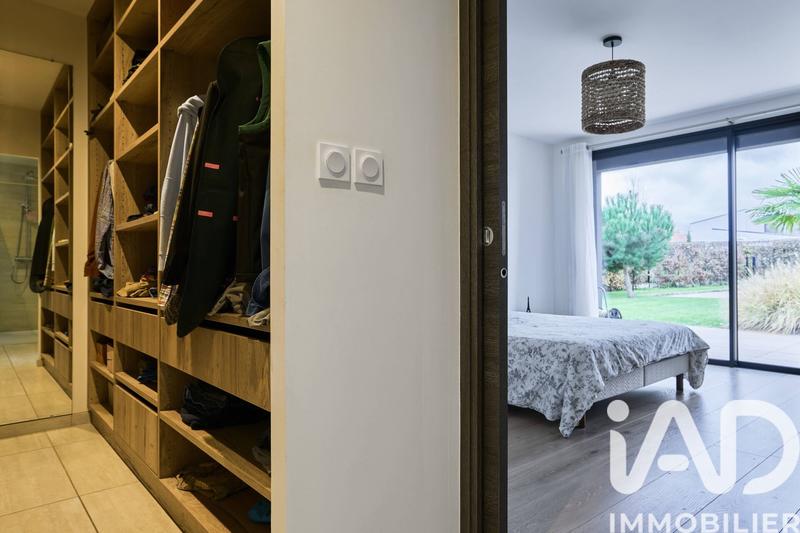 Maison de maîtres - 250 m² - 6 pièces