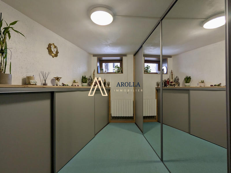 Appartement - 85 m² - 4 pièces