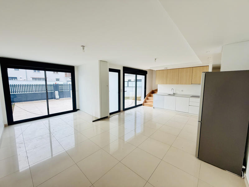 Maison - 99 m² - 4 pièces