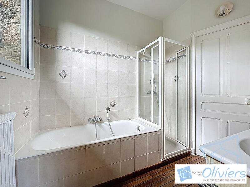 Maison - 190 m² - 7 pièces