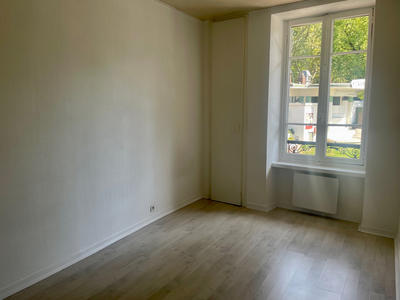 Appartement - 93 m² - 3 pièces