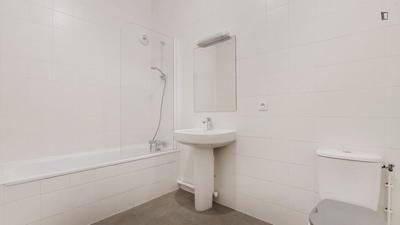 Chambre - 12 m² - 6 pièces